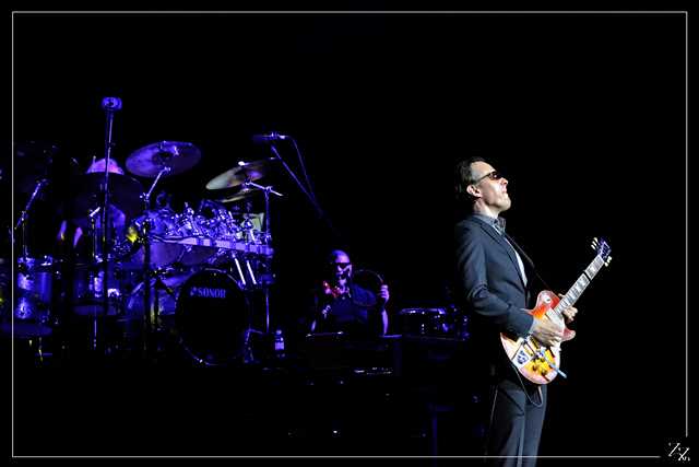 60300  Joe Bonamassa 10-06-2014 (Zz) (p).jpg